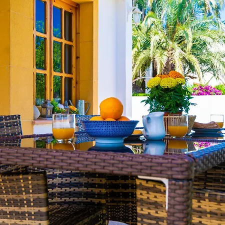 Vakantiehuis House With Private Pool And Garden - 6pax - 5 Min To The By Marina Alta Holidays Dénia